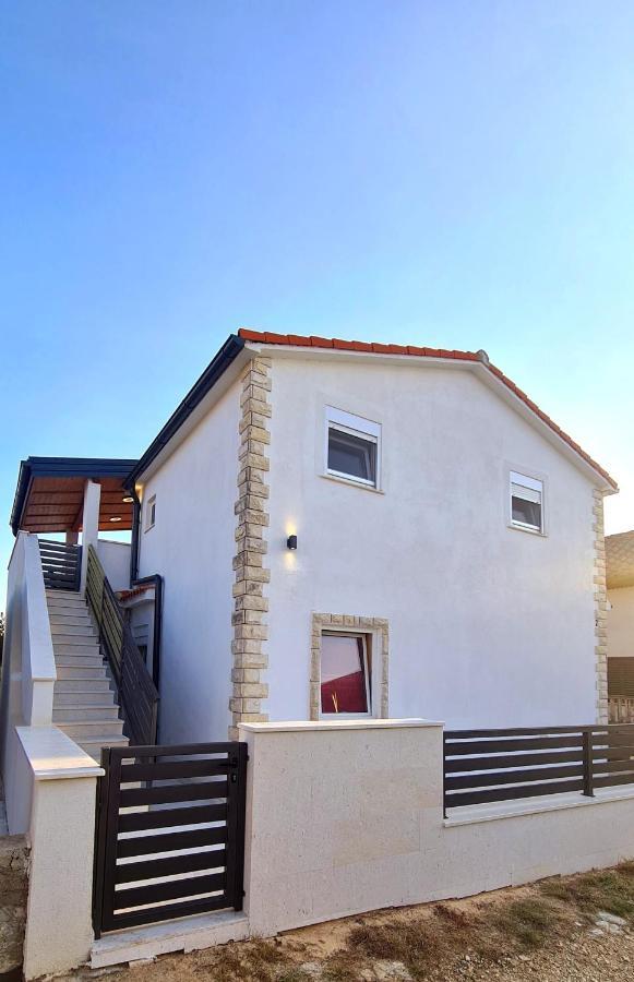 Family Oasis Apartment Zukve Vrsi Exteriér fotografie