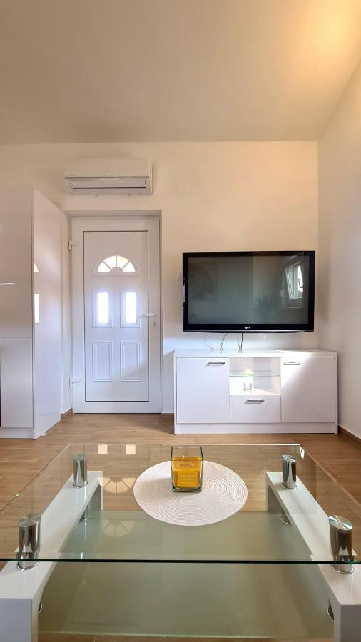 Family Oasis Apartment Zukve Vrsi Exteriér fotografie