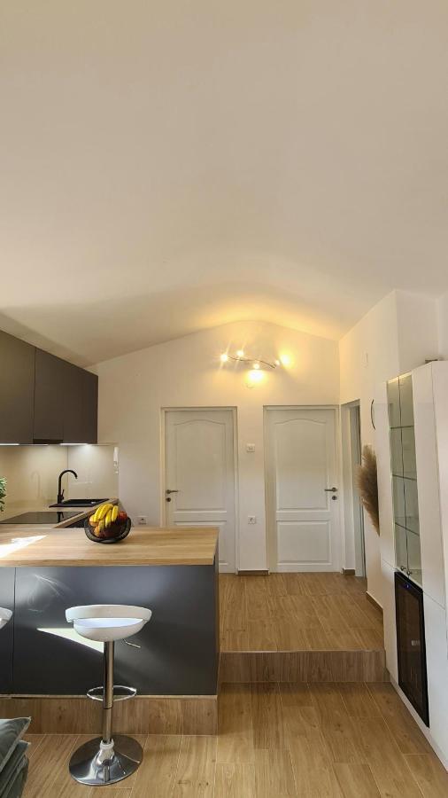 Family Oasis Apartment Zukve Vrsi Exteriér fotografie