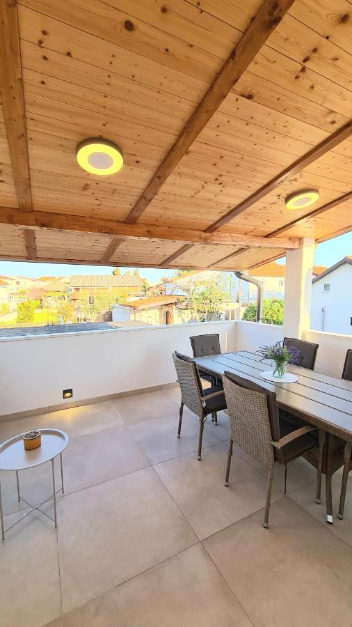 Family Oasis Apartment Zukve Vrsi Exteriér fotografie